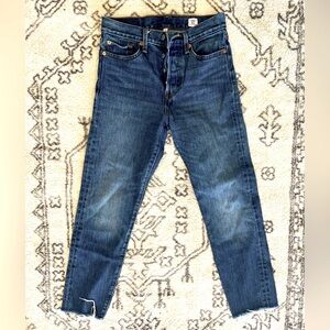 Aritzia Women’s Levi’s size 27